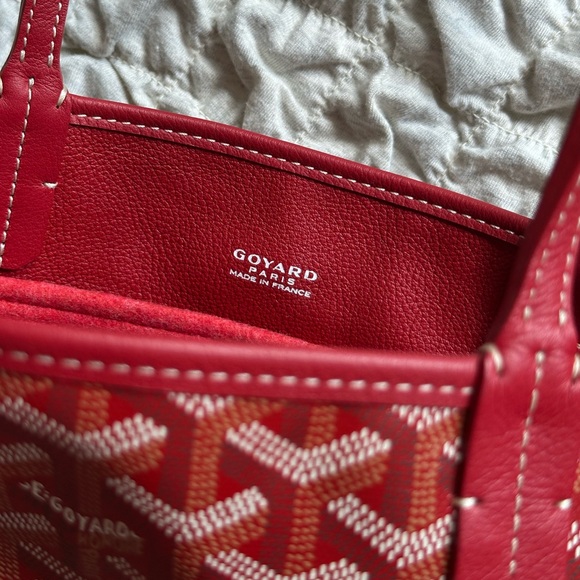 Mini Anjou in Red - Picture 8 of 8